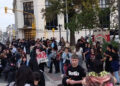 Miles de fanáticos despiden al Indio Solari mientras se define el lugar para el velorio previsto para este domingo