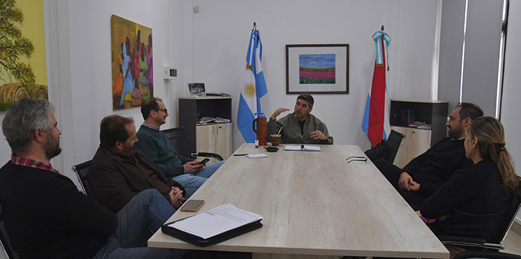 El intendente Fuertes se reunió con el equipo económico del municipio