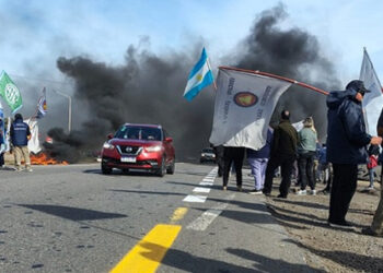Jornada de protesta contra el “industricidio”: trabajadores y sindicales se manifiestan en ruta 14