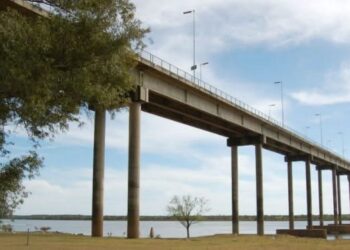 «Clima nublado con baja posibilidad de lluvia, crece el río y supera los 4.70 mts, en Colón Entre Rios»