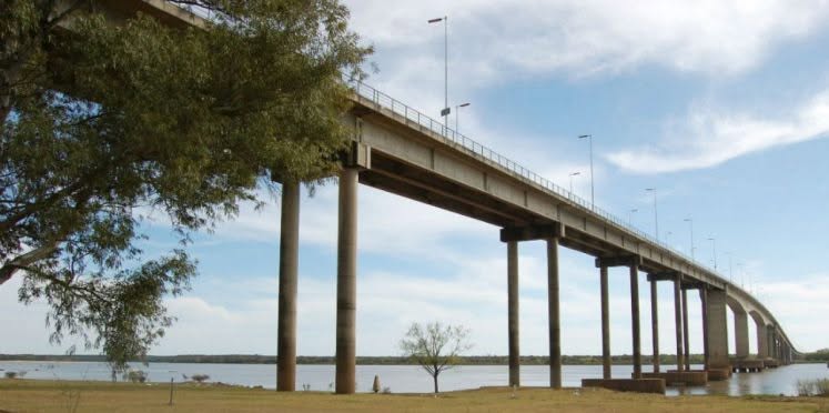 «Clima nublado con baja posibilidad de lluvia, crece el río y supera los 4.70 mts, en Colón Entre Rios»