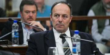 «El voto positivo en favor de la reforma, sin argumentar, del Senador por Colón Ramiro Favre»