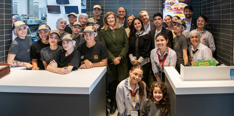 80 nuevos puestos de trabajo en Paraná con la inauguración del primer Auto Mc de la provincia