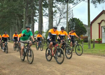 Cicloturismo en Pueblo Liebig
