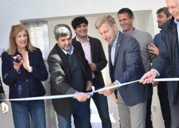 Adrián Fuertes inauguró el nuevo salón de usos múltiples del Parque Industrial Villaguay