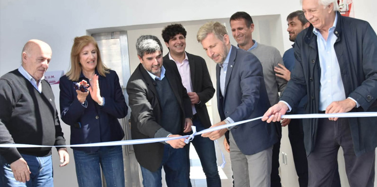 Adrián Fuertes inauguró el nuevo salón de usos múltiples del Parque Industrial Villaguay