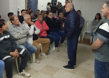 Rossi en Paraná: “cuando la política está desacreditada, nosotros somos otra propuesta”