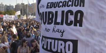 5° Marcha Federal Universitaria. “Sin financiamiento no hay ciencia ni educación”