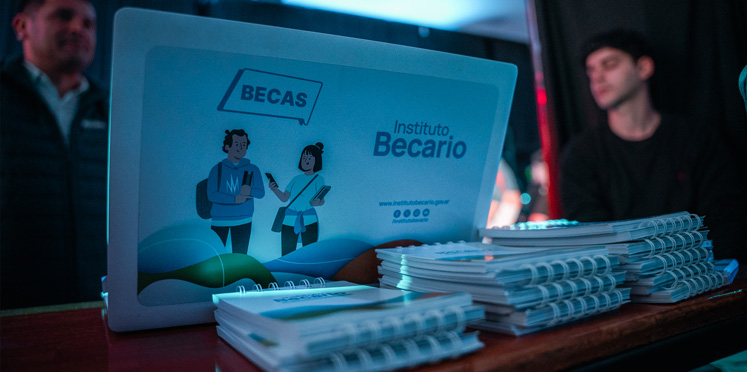 Comienza el cronograma de pagos de las becas provinciales