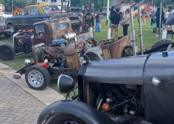 Una tarde de autos y encuentro familiar en Uruguay
