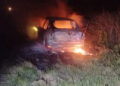 Un auto se incendió por completo en la ruta 6