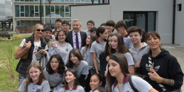 El Gobernador compartió con jóvenes un encuentro para promover el cuidado de la salud mental