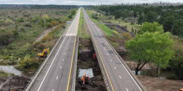Realizan trabajos preventivos en arroyos de la Ruta Nacional 14 ante posibles lluvias intensas